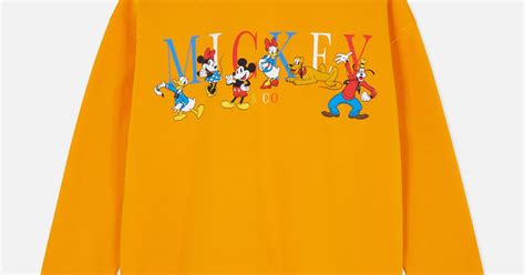 Shop Disney kleding online .